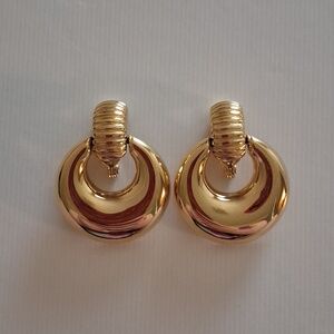 Gorgeous Vintage 90s Goldtone Monet Clip-on Door Knocker Earrings
